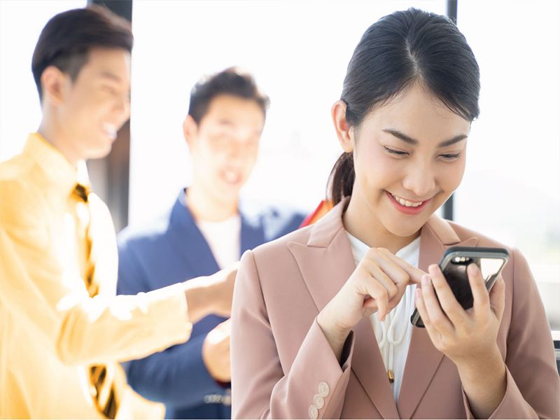 Những ứng dụng kinh doanh tài chính được nhiều người sử dụng trên điện thoại